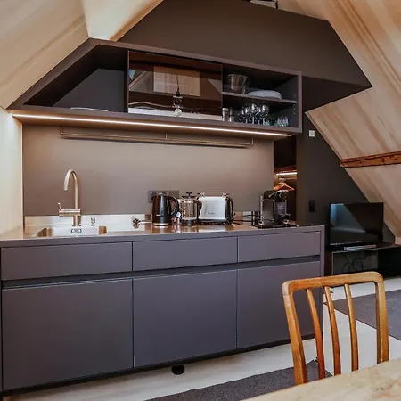 August Dachgeschosswohnung Im Juedischen Viertel Hohenems