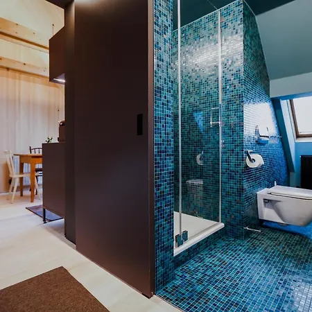 דירה August Dachgeschosswohnung Im Juedischen Viertel *