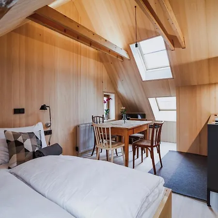 August Dachgeschosswohnung Im Juedischen Viertel דירה *